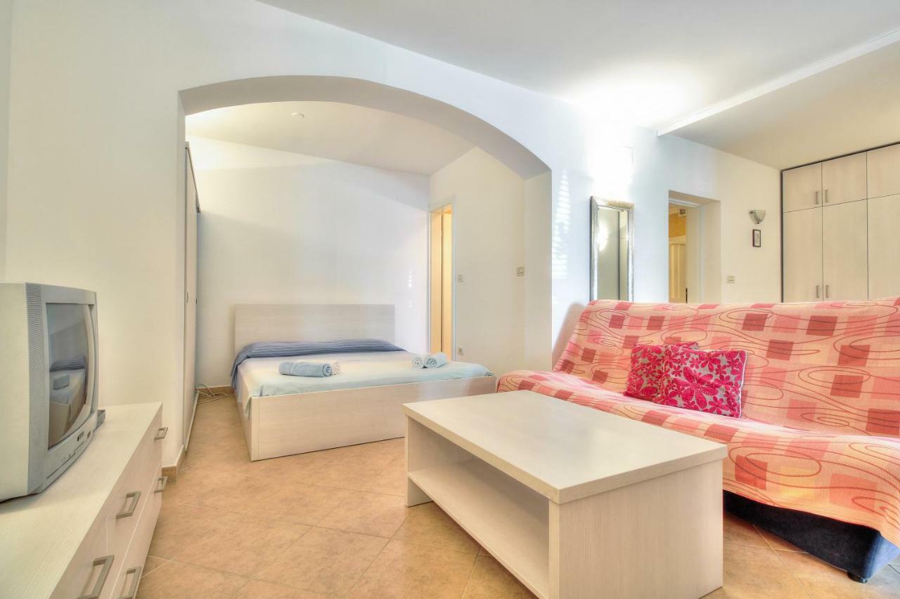 Apartment Katarina Crveni Vrh Dış mekan fotoğraf