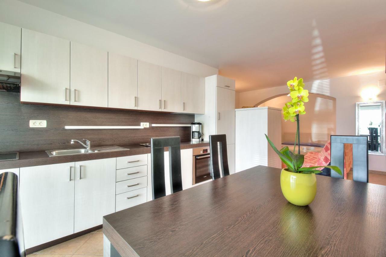 Apartment Katarina Crveni Vrh Dış mekan fotoğraf