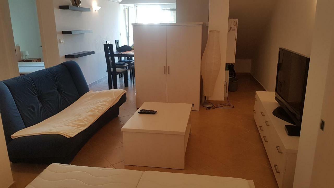 Apartment Katarina Crveni Vrh Dış mekan fotoğraf